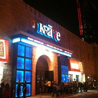 Снимок сделан в Krave Nightclub пользователем CAESAR D. 2/18/2012