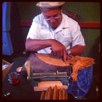 7/8/2012 tarihinde FineTobacco N.ziyaretçi tarafından United Cigars Inc.'de çekilen fotoğraf