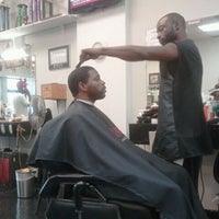 Photo taken at Like That Barbershop by 《《Lamont》》 on 8/26/2011