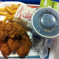 7/27/2012에 JY K.님이 KFC에서 찍은 사진