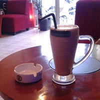 Foto diambil di Coffee Toffee oleh Luki S. pada 2/2/2012