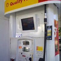 รูปภาพถ่ายที่ Shell โดย Henrique M. เมื่อ 9/27/2011