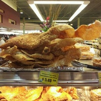 Photo taken at Pete&amp;#39;s Fresh Market by Ron T. on 5/19/2012