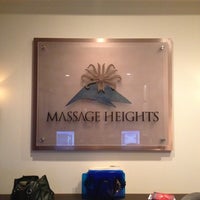 Foto tomada en Massage Heights-Crossroads Plaza  por Natalee N. el 4/14/2012