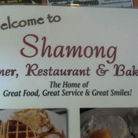 Photo prise au Shamong Diner &amp;amp; Restaurant par Lisa M. le6/3/2012