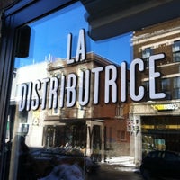 รูปภาพถ่ายที่ La Distributrice โดย Audrey M. เมื่อ 2/28/2012