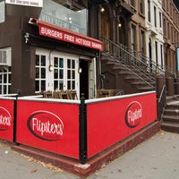 4/29/2012 tarihinde 7th.Listziyaretçi tarafından Brooklyn Flipster&amp;#39;s Burger Boutique'de çekilen fotoğraf
