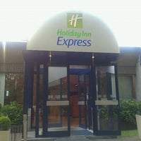 Photo taken at Holiday Inn Express by pascu e. on 6/14/2012