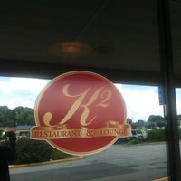 Foto tirada no(a) K2 Restaurant and Lounge por Milt S. em 6/3/2012