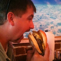 6/20/2012にKaseyがCheeburger Cheeburgerで撮った写真