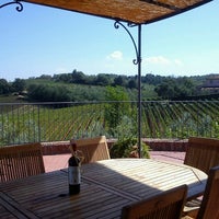Foto tomada en Poggio al Casone wine resort  por Karen S. el 9/15/2011