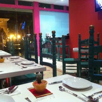 Photo taken at DF Cocina Mexicana by Frank B. on 7/22/2012