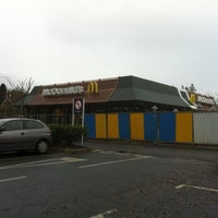 Foto tirada no(a) McDonald&amp;#39;s por Alistair G. em 12/4/2011
