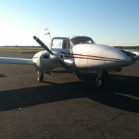 Foto scattata a Showalter Flying Service da Lauren S. il 3/26/2012