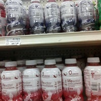 4/19/2012にDan K.がFamily Fare Supermarketで撮った写真