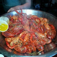 Photo taken at Fresh Catch Seafood by Mai B. on 3/31/2012