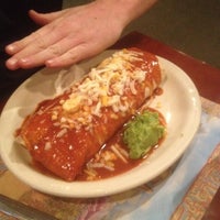 Foto diambil di Marieta&amp;#39;s Fine Mexican Food &amp;amp; Cocktails oleh Mark M. pada 1/12/2012