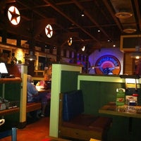 Foto diambil di Chili&amp;#39;s Grill &amp;amp; Bar oleh Kwesi B. pada 11/18/2011