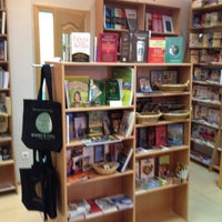 Foto scattata a Eagilik - Books and Coffee da Ming Jack P. il 6/17/2012