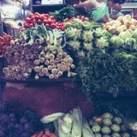 Mercado de Quinta Crespo Farmers Market in Quinta Crespo