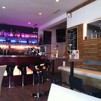 1/30/2012 tarihinde Gmrh Y.ziyaretçi tarafından Alpz Cafe, Gelateria'de çekilen fotoğraf