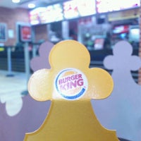 Снимок сделан в Burger King пользователем Andrea G. 9/29/2011