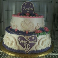 Das Foto wurde bei Gourmet Bake Shop von Eileen D. am 11/5/2011 aufgenommen