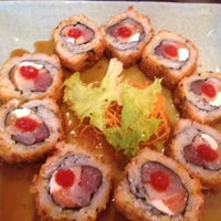 Photo prise au Kochi Sushi &amp;amp; Hibachi par Stacey N. le5/22/2012