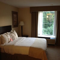 รูปภาพถ่ายที่ Holiday Inn Norwich โดย Stephen S. เมื่อ 6/12/2012