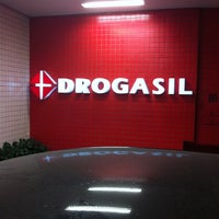 Photo taken at Drogasil by Victal C. on 7/25/2011