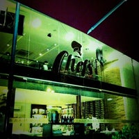 Photo taken at Chef&#39;s Delicatessen &amp; Bistrô by Widson R. on 3/13/2011