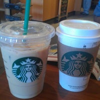 Photo taken at Starbucks by FERNANDO U. on 8/21/2012