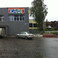 Photo taken at Кафе «Заречное» by Sviridov G. on 9/15/2011