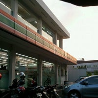 Photo taken at 7-Eleven by Dee² on 9/2/2011
