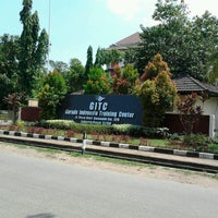 Photo taken at Garuda Indonesia Training Center (GITC) by Firman H. on 11/26/2011