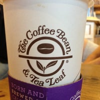 Снимок сделан в The Coffee Bean &amp;amp; Tea Leaf пользователем ᴡ N. 6/15/2012