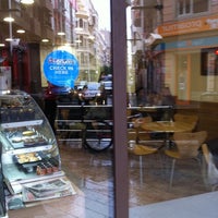 11/23/2011 tarihinde @pabloserragoziyaretçi tarafından Piccadilly Coffee'de çekilen fotoğraf