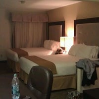 Photo taken at Holiday Inn Express St Louis Downtown by Fay R. on 11/8/2011