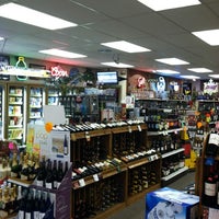 Снимок сделан в River Liquor Store пользователем Diane M. 1/7/2012
