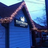 Photo prise au Flatwater Restaurant par Peter K. le3/17/2011