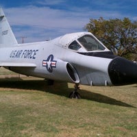 Foto tomada en Fort Worth Aviation Museum  por Christopher E. el 11/5/2011
