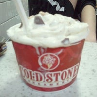 Photo taken at Cold Stone Creamery by Jaron M. on 9/3/2011