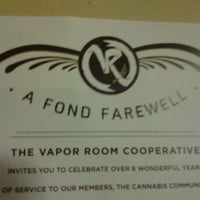 Photo taken at Vapor Room by jaycee on 8/1/2012