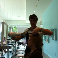 5/16/2012にPam G.がSolution for Hair &amp;amp; Makeupで撮った写真
