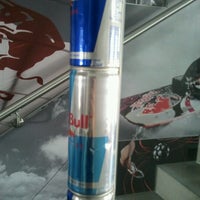 รูปภาพถ่ายที่ Red Bull Slovensko โดย Michelle B. เมื่อ 7/2/2012