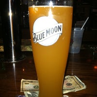 Das Foto wurde bei The Beer Garden von Help M. am 3/7/2012 aufgenommen