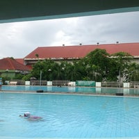 Photo taken at สระว่ายน้ำ ทหารอากาศดอนเมือง by Chalermkiat N. on 7/28/2012