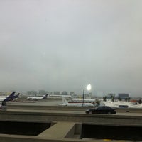 Photo taken at LAX Shuttle Stop - T7 by Masao K. on 4/21/2012