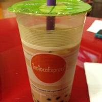 Photo taken at Tapioca Express by Jannie T. on 3/12/2012