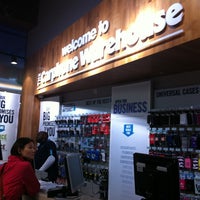 Photo taken at Carphone Warehouse by LonW2 e. on 6/7/2012